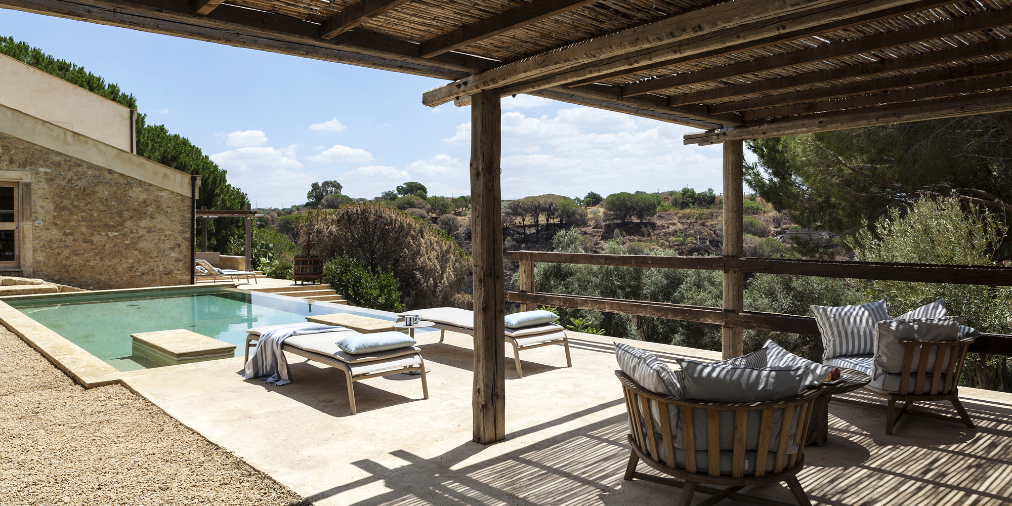 Country_House_in_Caltagirone_Home